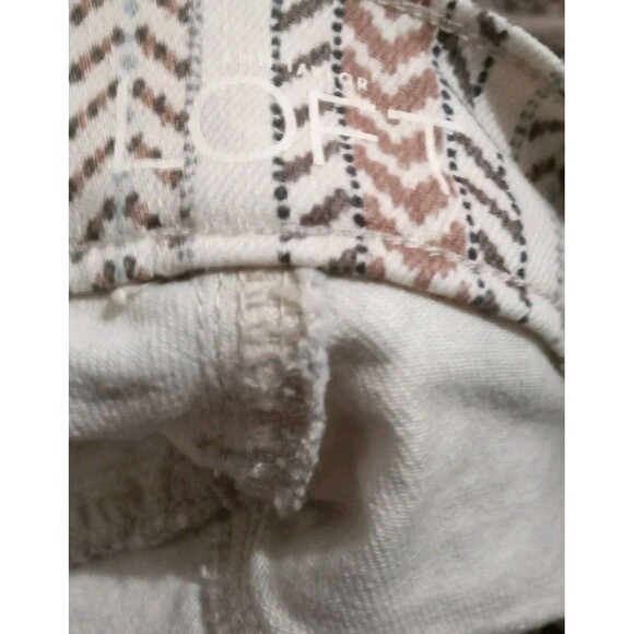 Ann Taylor Loft Modern Cuffed Crop Women's Size 0/25  Chevron Tapered Leg Pants - Picture 3 of 4